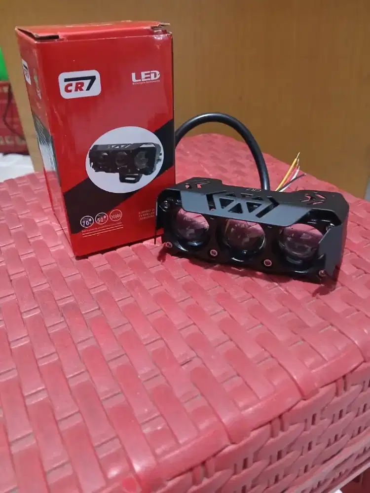 Lampu tembak laser 3 mata