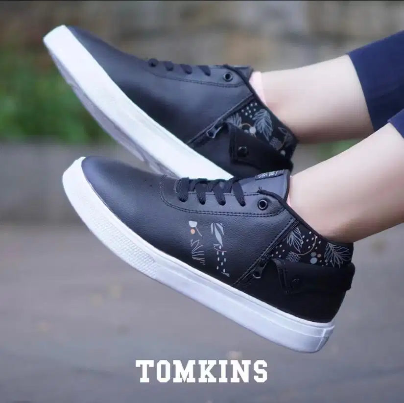 Jual Rugi Sepatu Tomkins