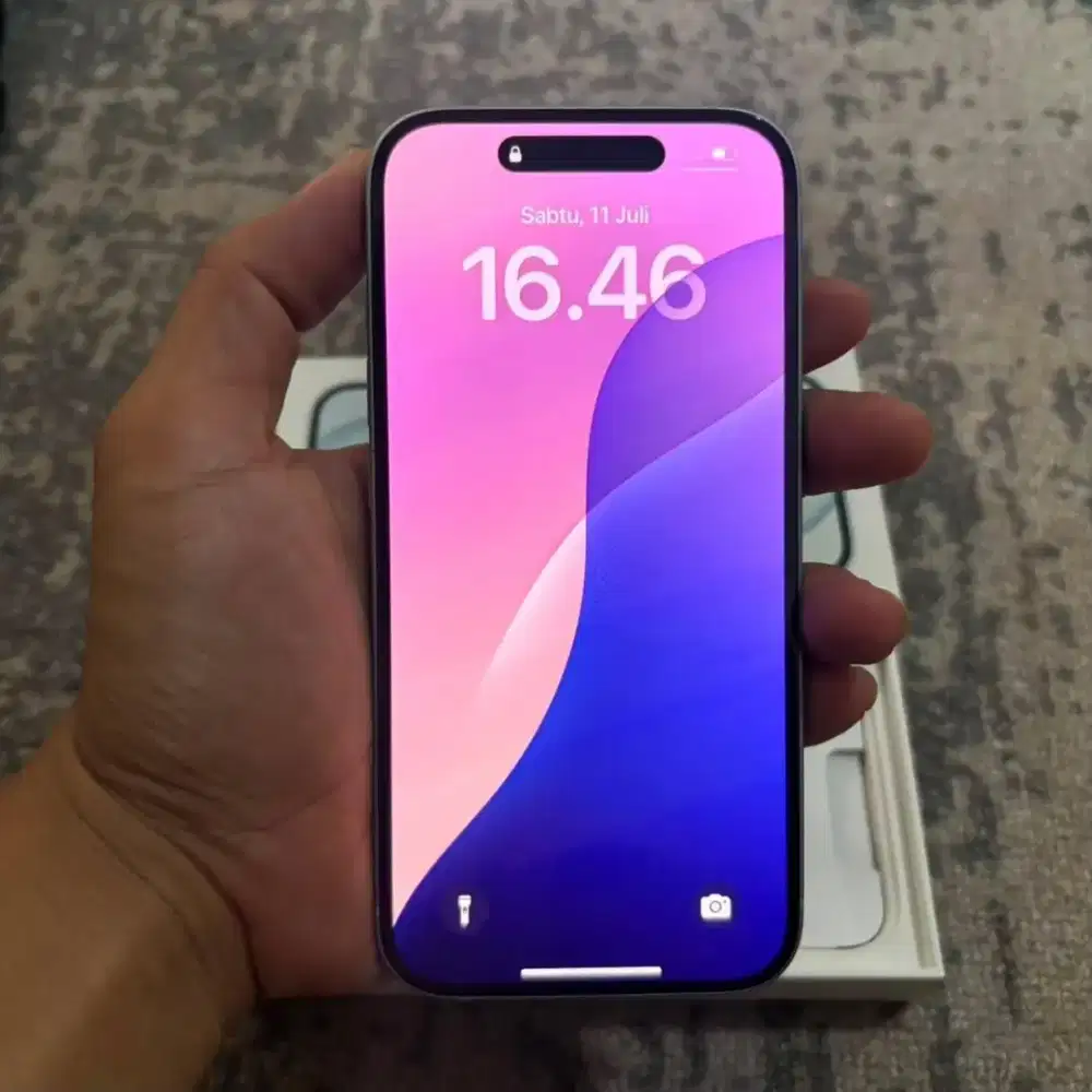 Iphone 15 basic 128gb ex IBox warna Biru Muda