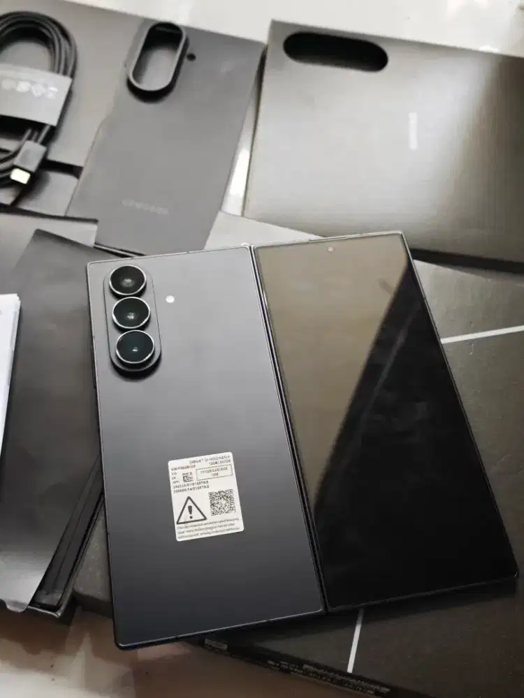 samsung galaxy Z Fol 7 12/512 Resmi sein