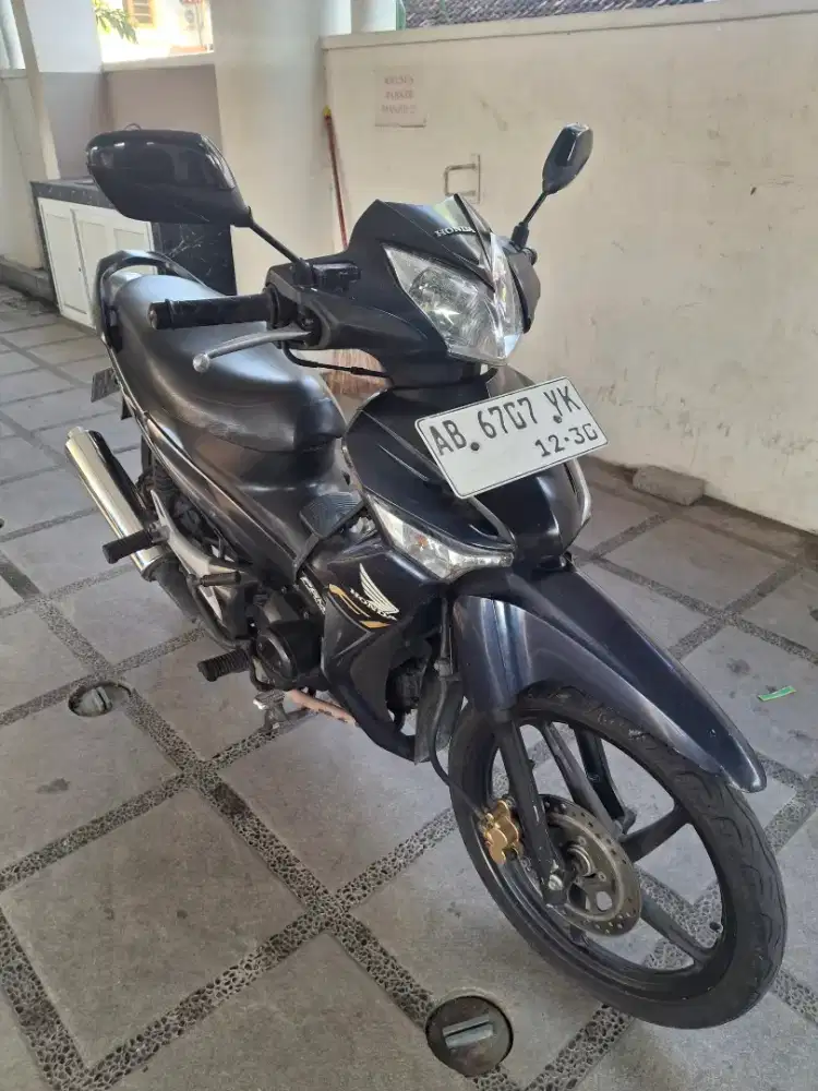 Honda supra Dd 125 injeksi th 2010 ab kota