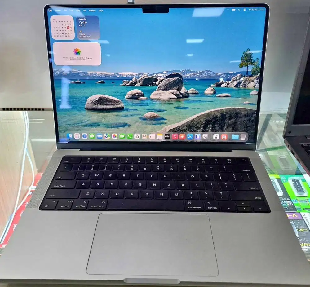 MACBOOK PRO M4 16/1TB GARANSI APRIL 2027