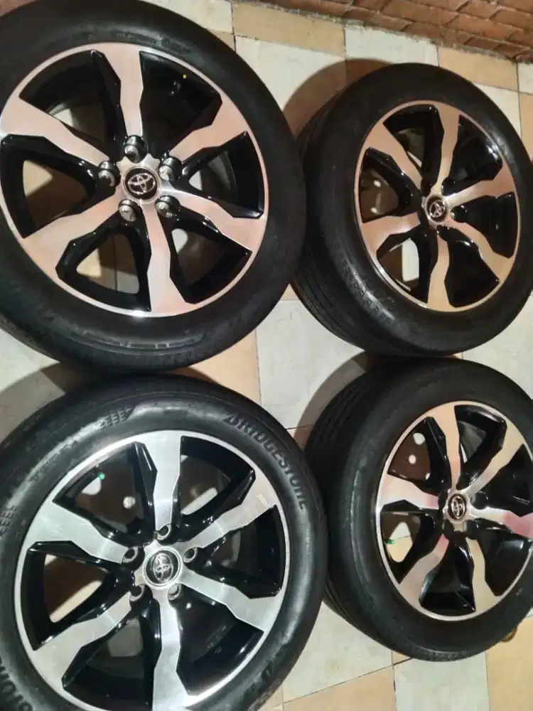 ORI Toyota Inova Ventura facelift Rin 17 mulusss+ban 215-6017