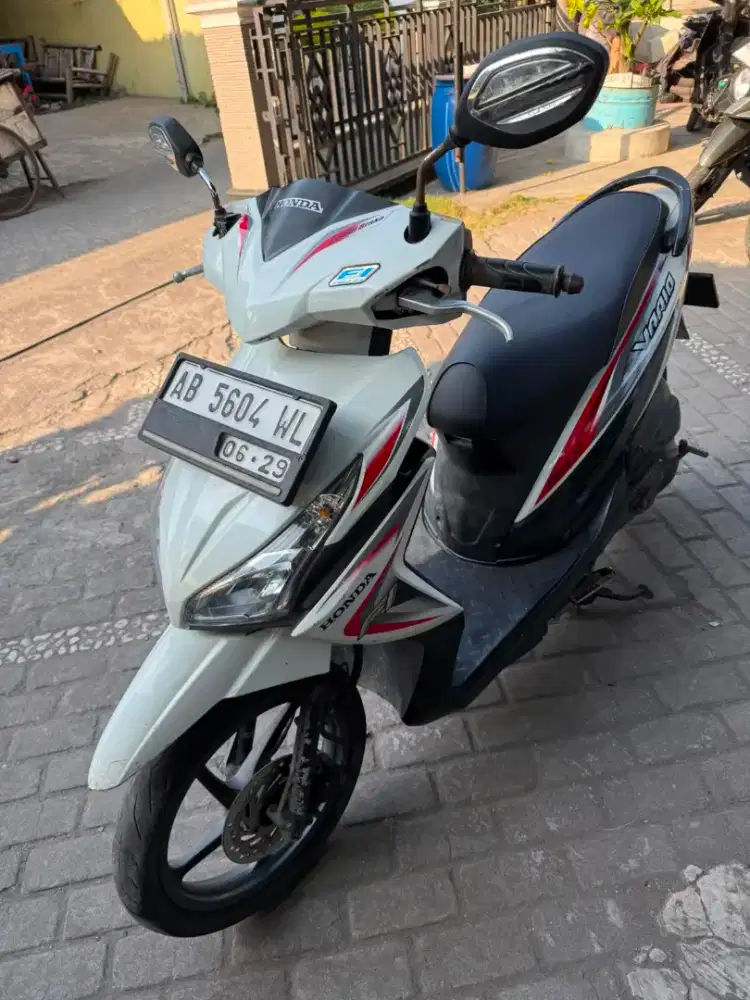 Vario LED injeksi THN 2014 plat AB Kulon Progo