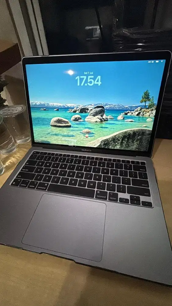 Macbook air m1 8/256 IBOX/DIGIMAP likenew bukan new (fullset)
