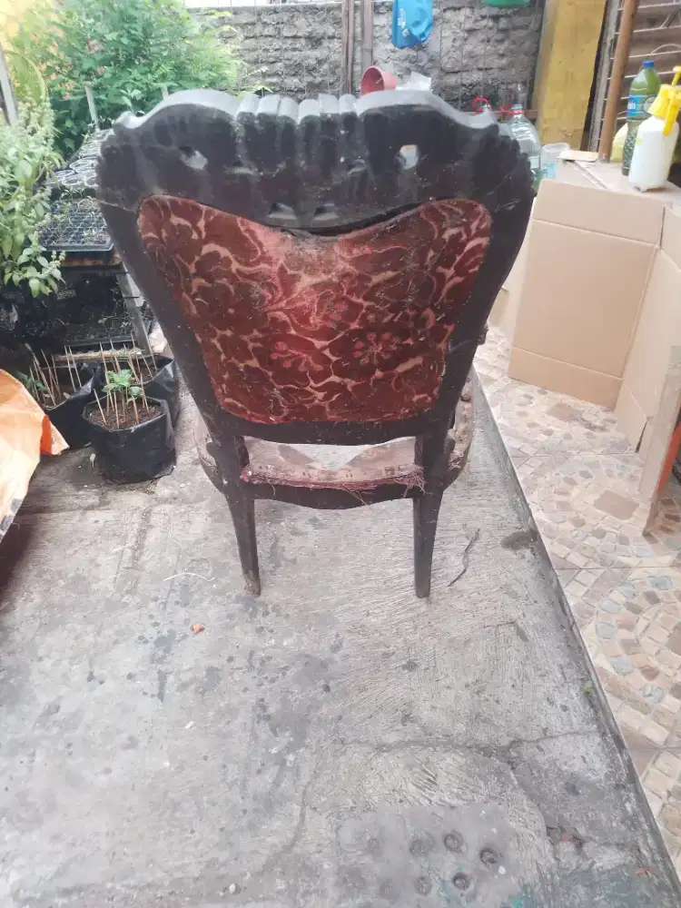 Frame kursi kuno
