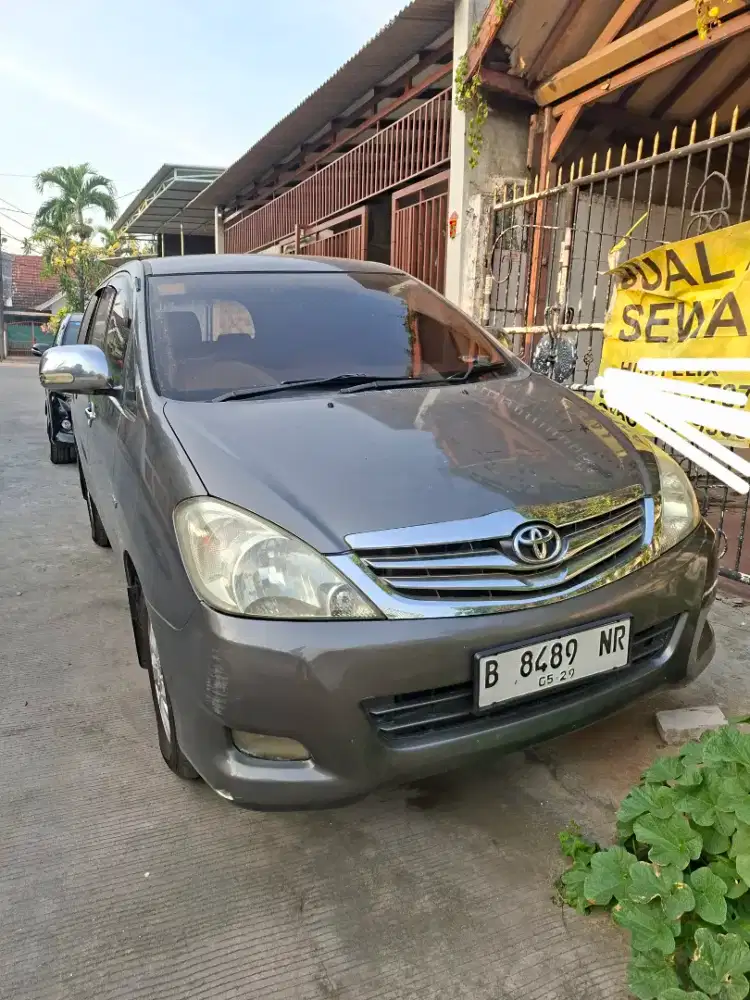 Dijual Innova 2009 Type G Matic KM 144rb