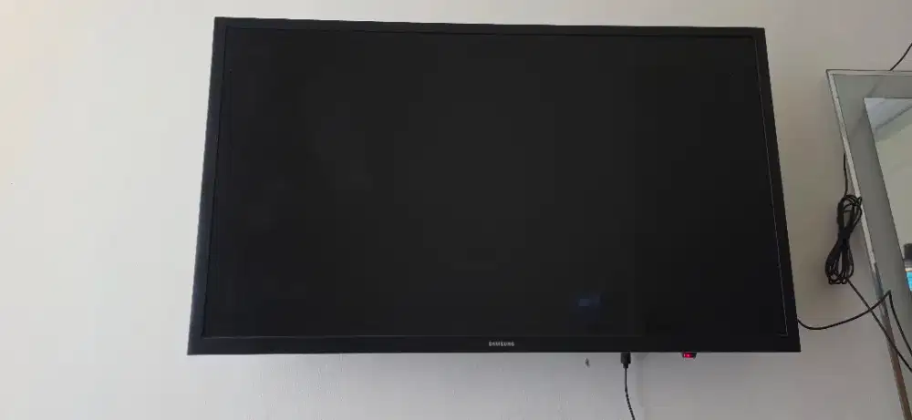 Samsung smart tv LED 32 Inch UA32N4300