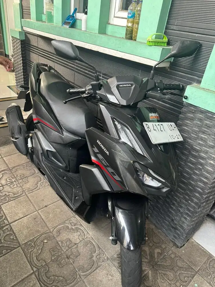 Motor bekas vario 160