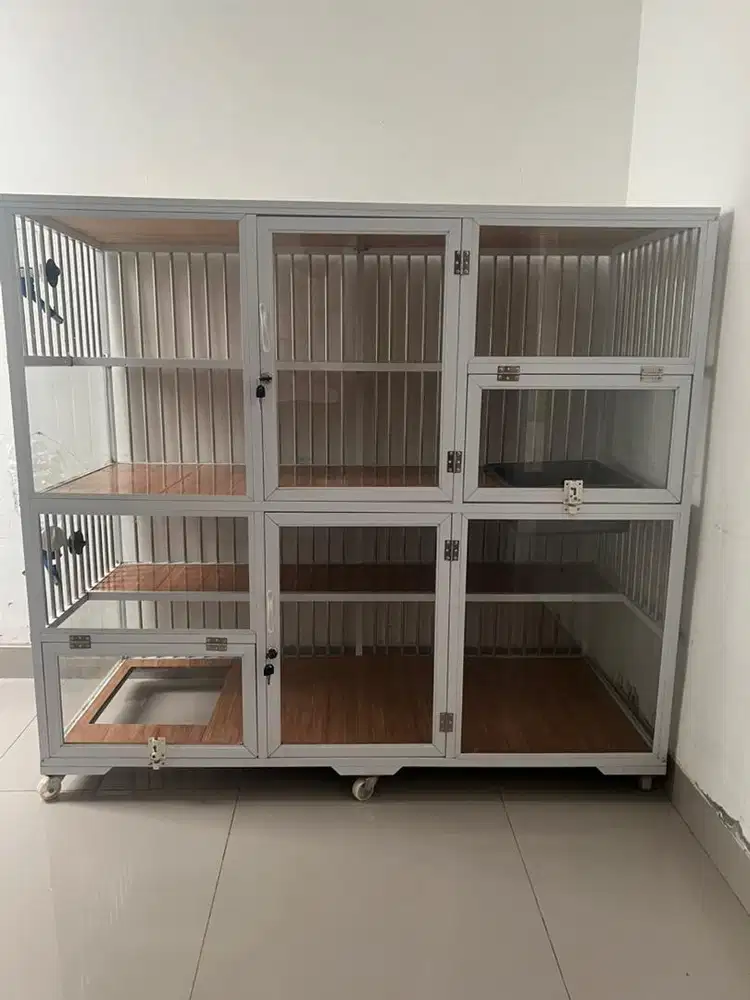 Kandang kucing alumunium