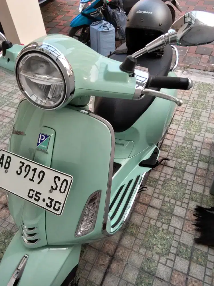 Jual Vespa Primavera warna hijau Tahun 2025