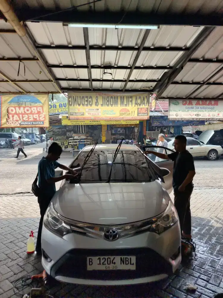Kaca film mobil bergaransi