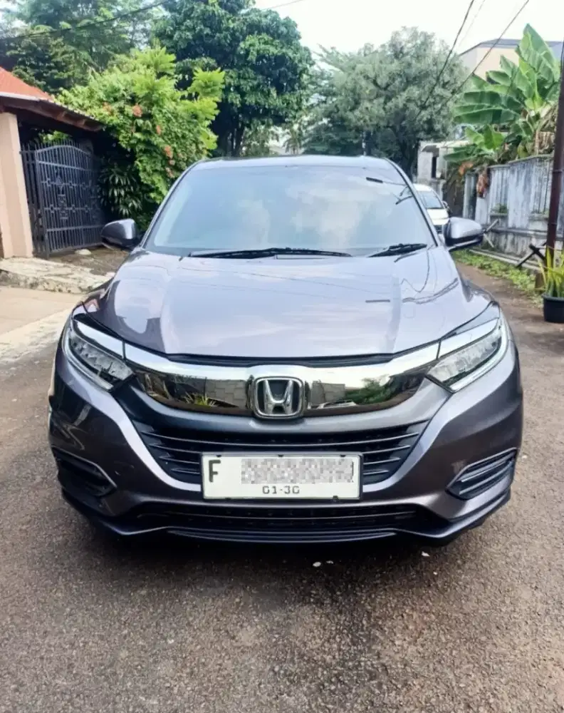 Honda HRV 1.5 SE AT 2020, warna abu-abu metalik