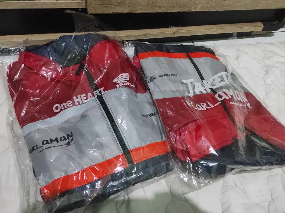 Jaket honda bahan parasut jaket ringan ukuran L
