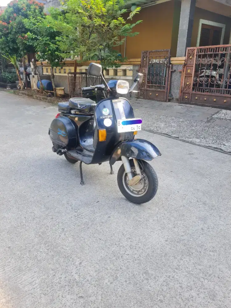 Vespa P 150 Exclusive Tahun 2000