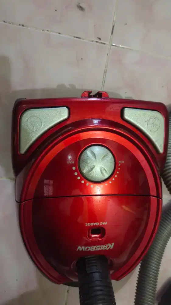 DI JUAL vacuum cleaner/penyedot debu
Krisbow
Kondisi 100% baik bagus