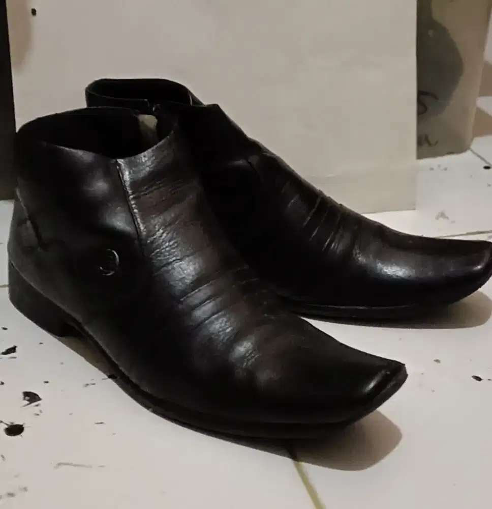 Sepatu formal boot kulit Eral Vitori second