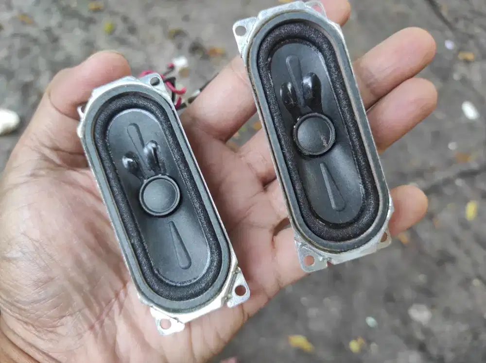 Speaker TV sharp 5w 8ohm ukuran 3cm X 8cm Original sepasang
