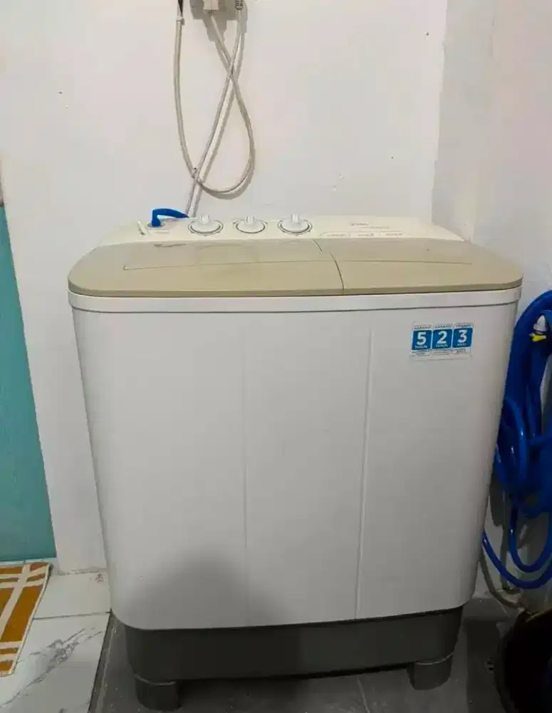 Mesin Cuci Midea 2 Tabung 8kg