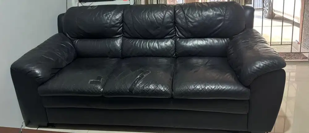 SOFA BEKAS INFORMA ZIVA 3-2