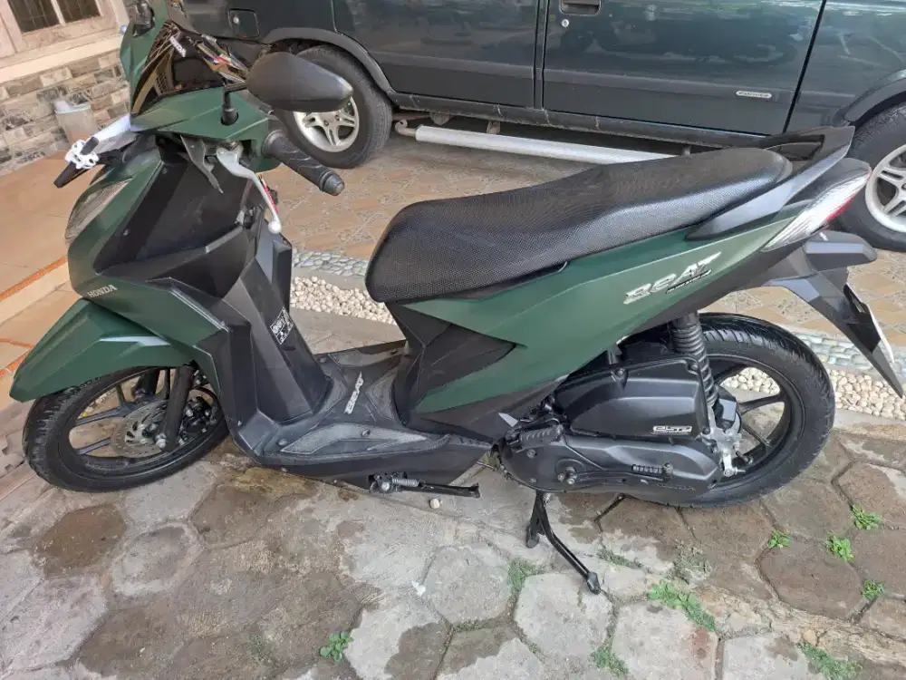 JUAL CEPAT HONDA BEAT DLX 2023 ARMY GREEN KM.21RB