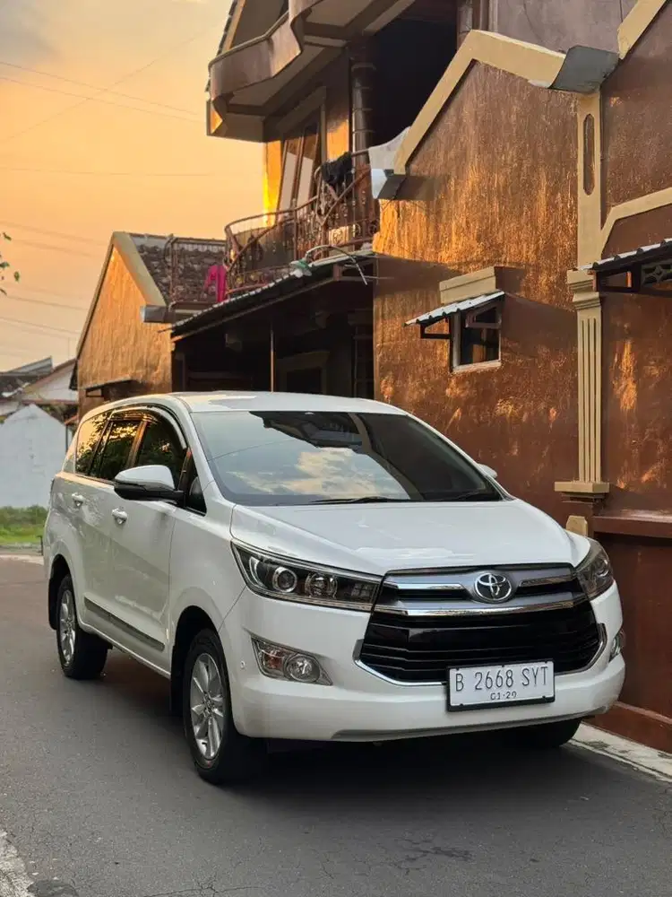Kijang INNOVA REBORN V Diesel Terawat