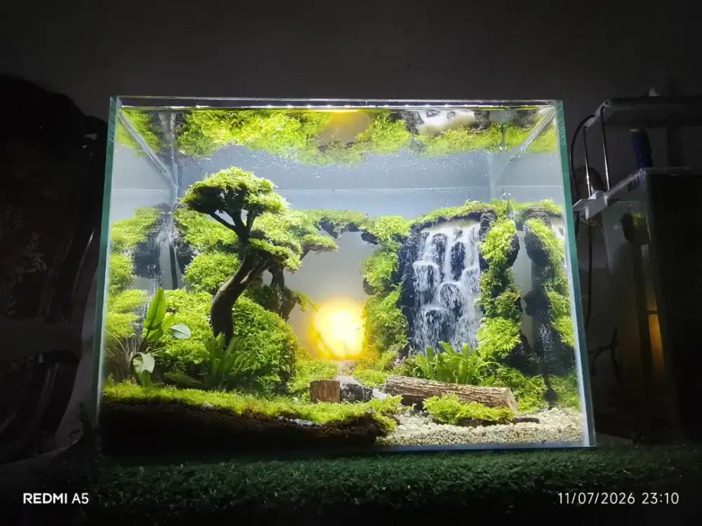 Aquarium aquascape air terjun pasir