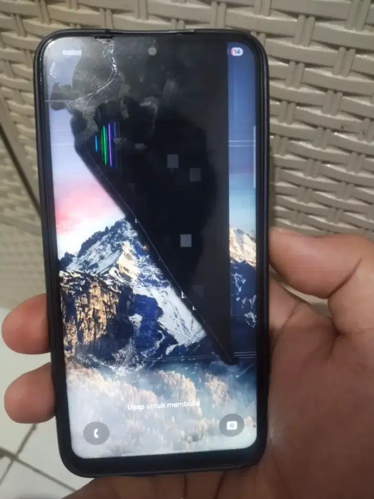 Flagship Samsung S22 5G 8/128 MINUS