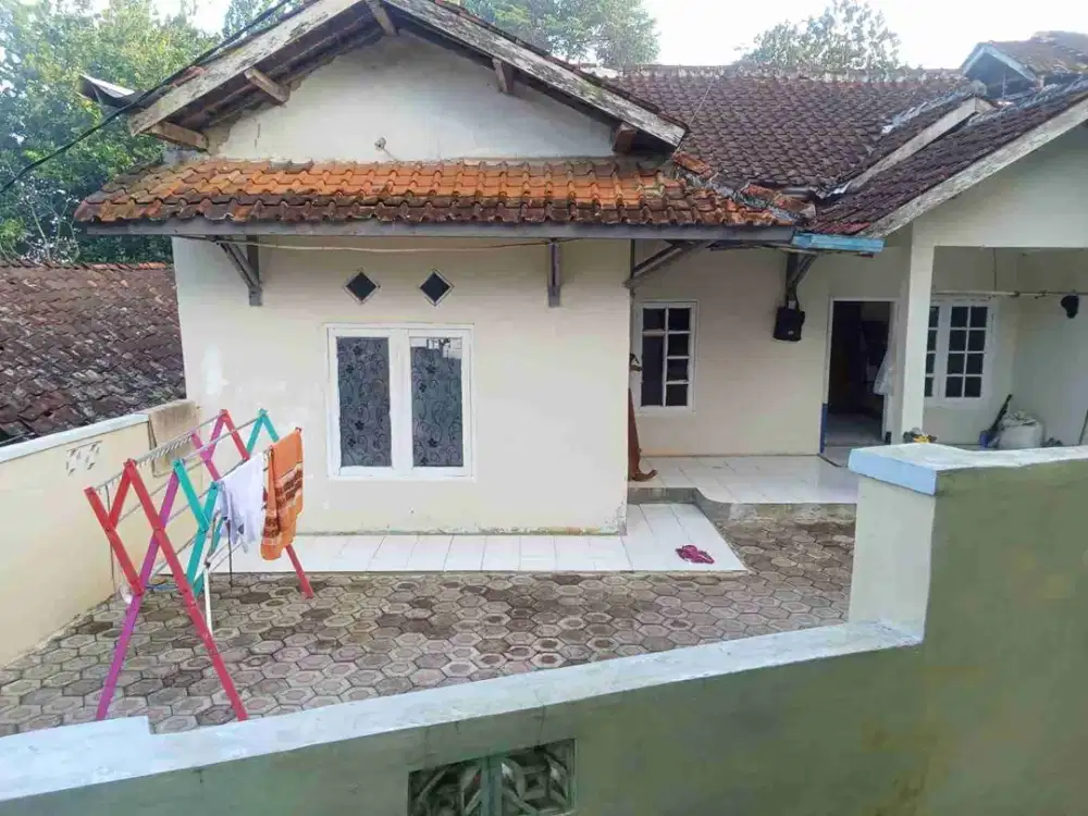 JUAL CEPAT RUMAH NYAMAN TANAHNYA LUAS SIAP HUNI BANJARAN