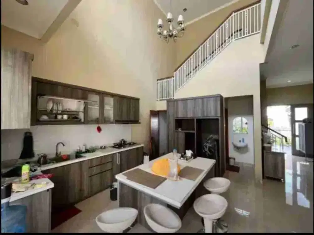 rumah mewah di cigadung dago bandung utara