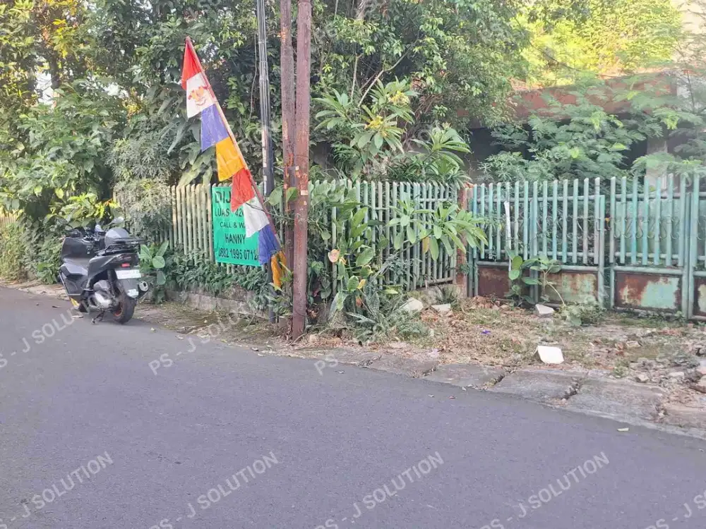 RUMAH TUA HITUNG TANAH MURAH DI JAKSEL