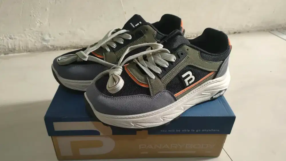 Sepatu panarybody baru ukuran 39 jual dibawah pasaran