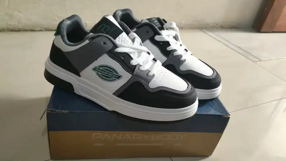 Sepatu panarybody baru ukuran 40