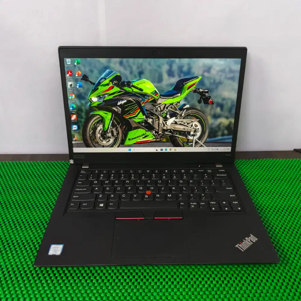 Lenovo thinkpad x390 core i5 gen 8 Ram 16GB SSD 256GB