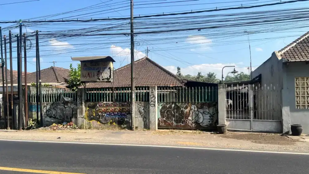 Rumah Tua Jl. Raya Genengan Kab Malangan