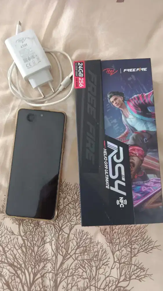Itel rs4 varian ram 12gb 256gb mulus