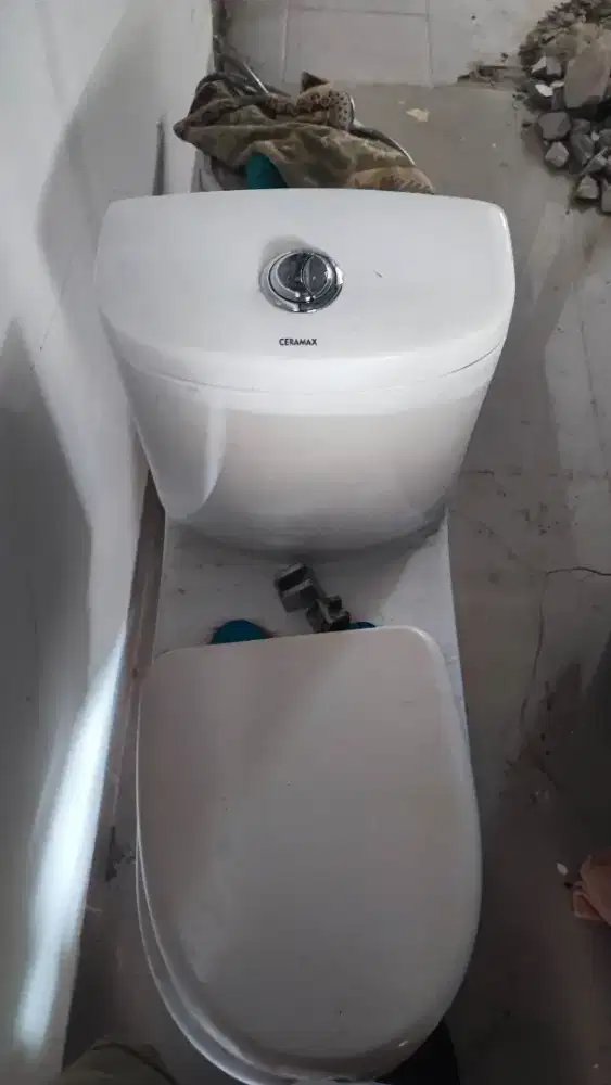 Closet duduk lengkap