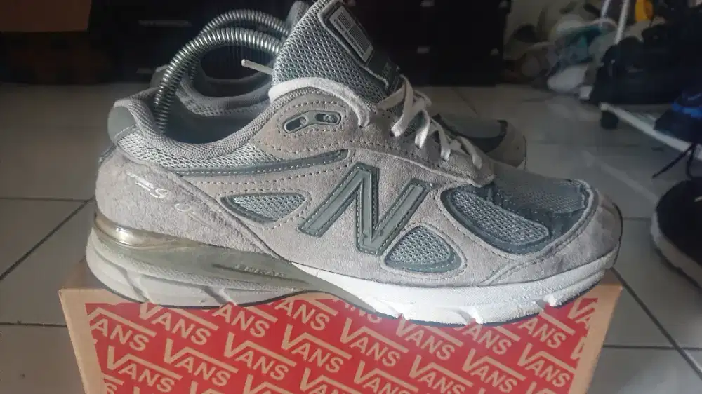 NEW BALANCE 990 V4 USA ORI