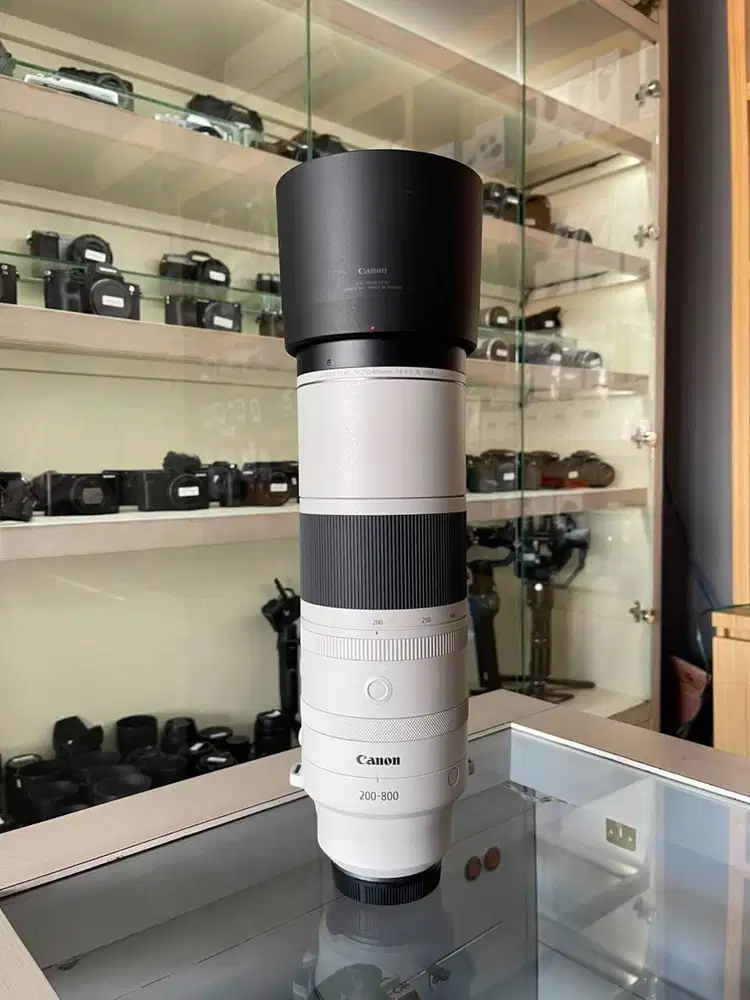 LENSA CANON RF 200-800MM F6.3-9 IS USM