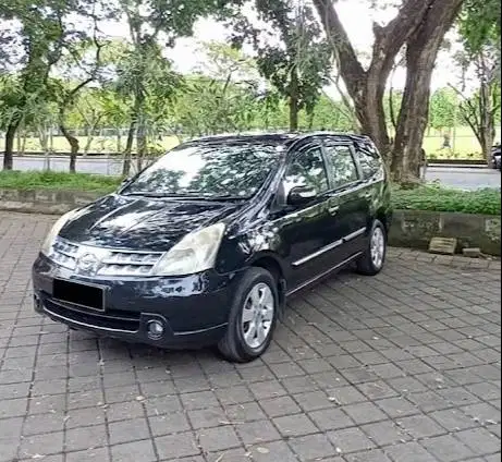 Dijual Nissan Grand Livina XV MT 2010