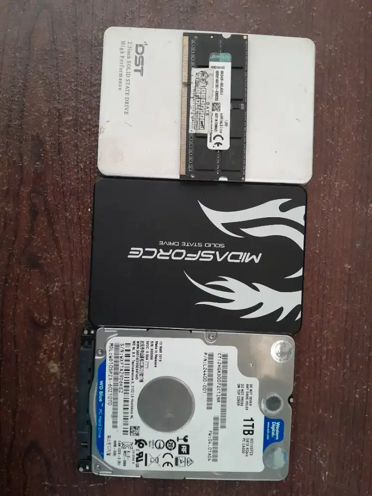 Jual gambling ssd, hhd dan ram ddr3 8gb