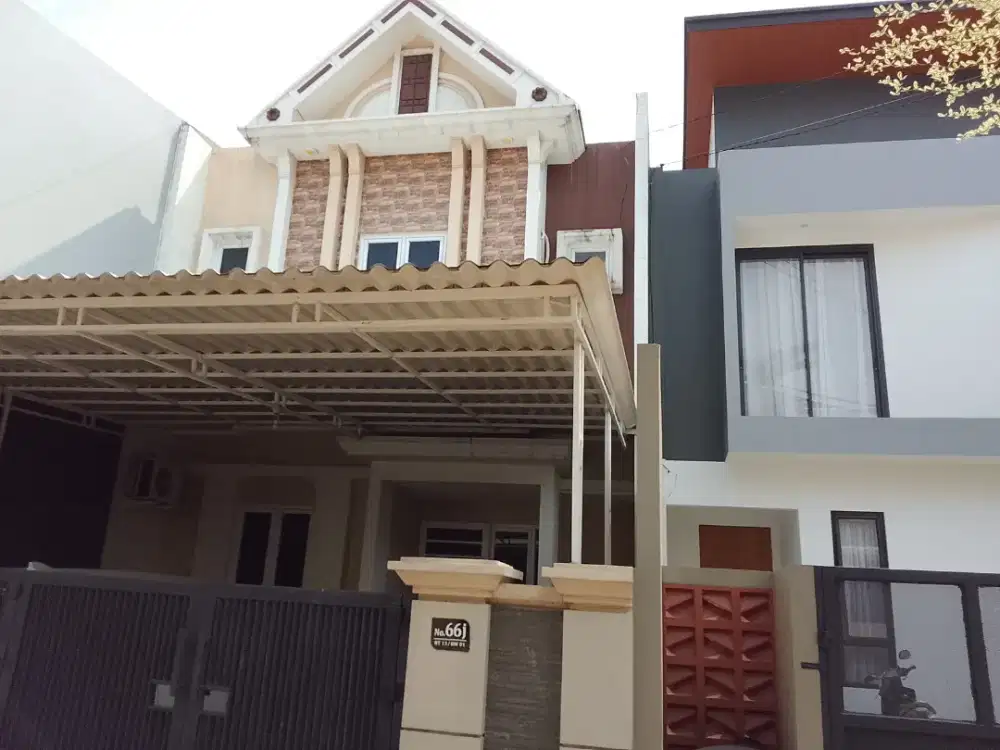 Dijual rumah bagus LT. 135m² jln.swadaya duren sawit