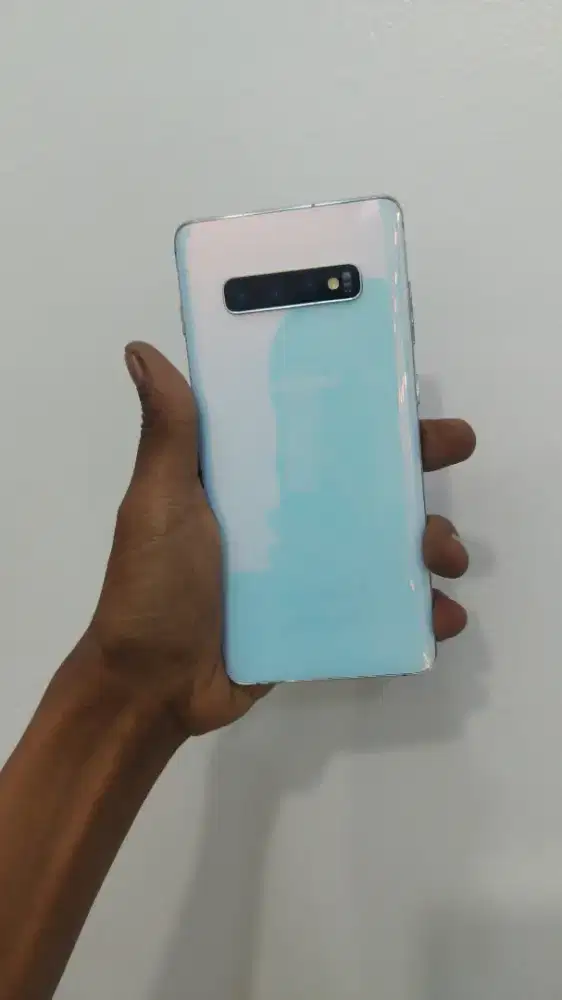 Samsung S10+ 8/128gb