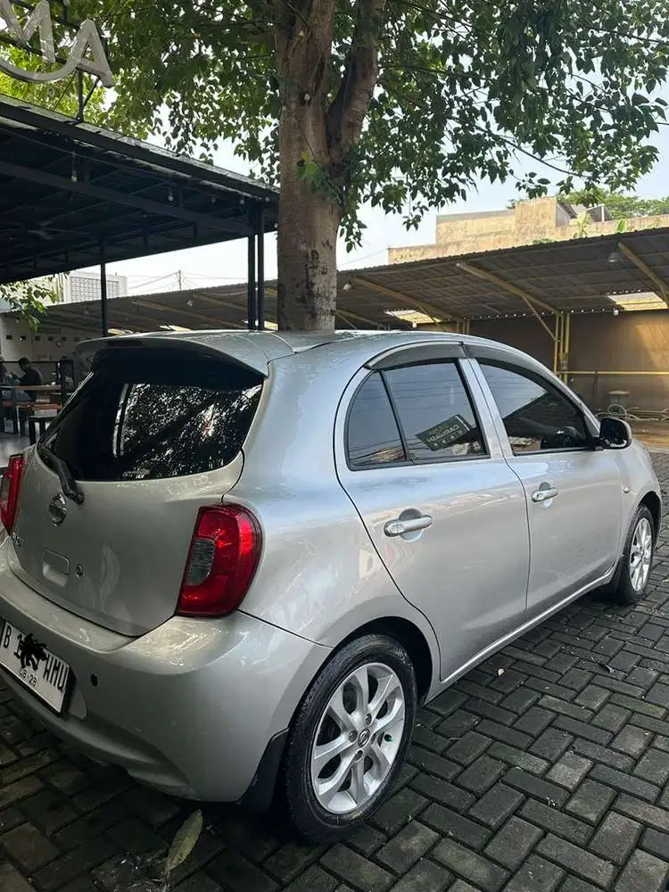 Nissan March 2015 Bensin