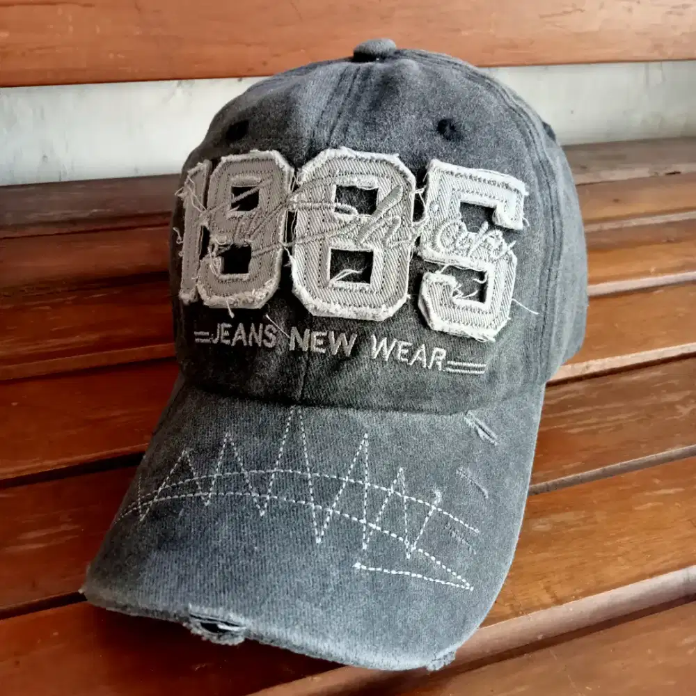 Topi baseball import 1985