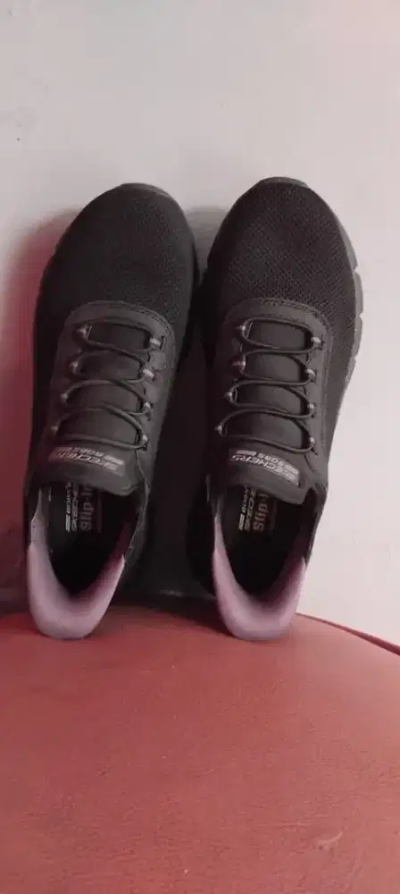 Sepatu Skechers Slip Ins Ori