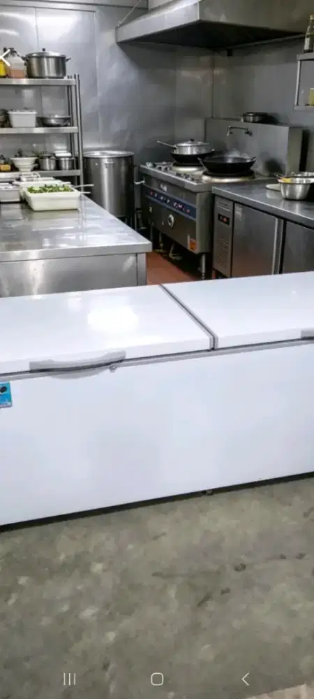 freezer box 1200L GEA