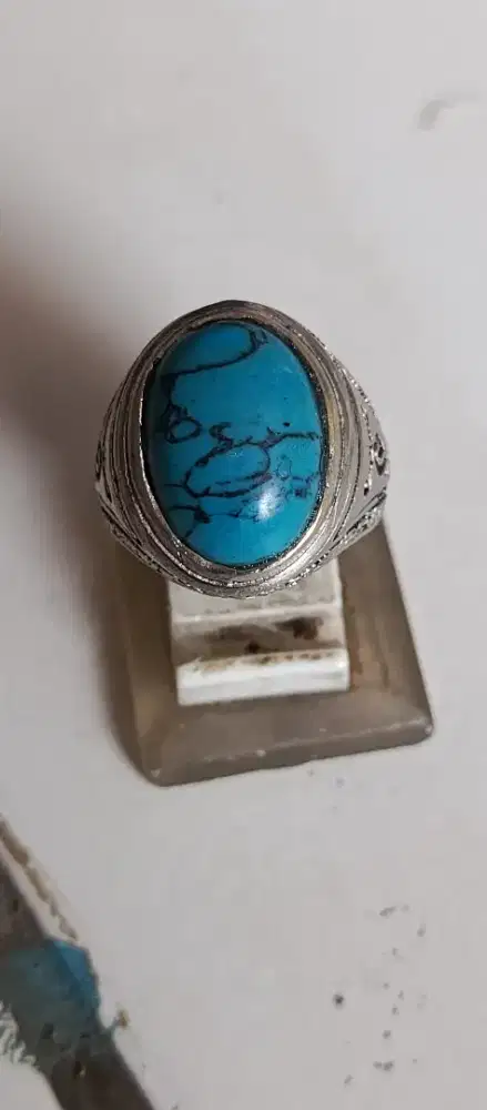 Batu pirus persia biru