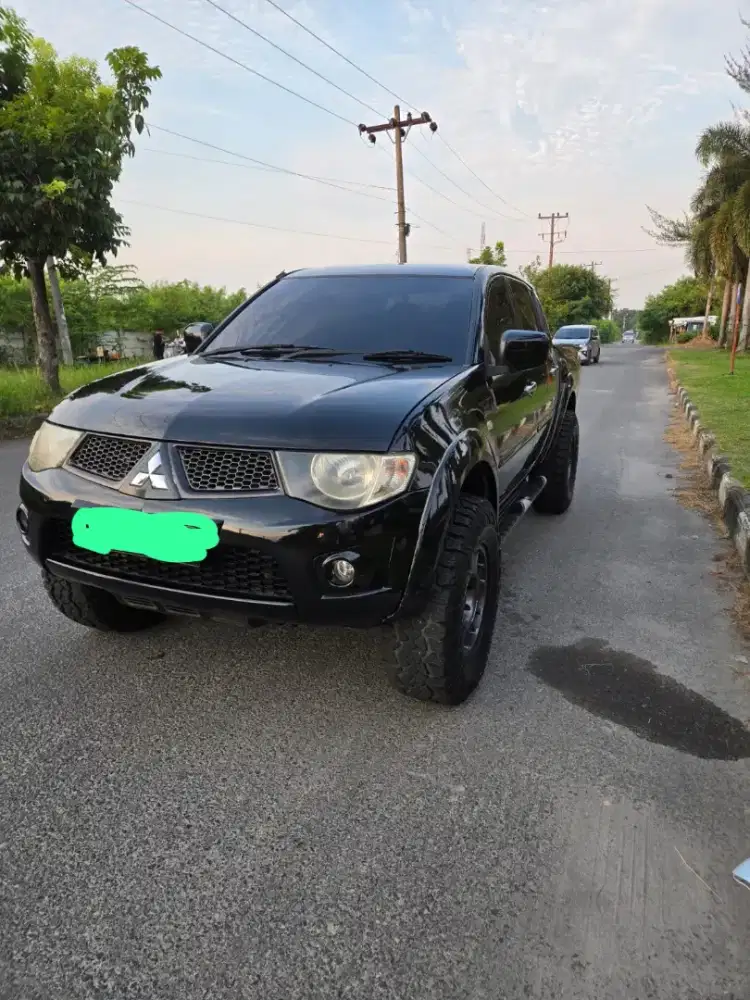 Mitsubishi Triton exceed 4x4 Manual