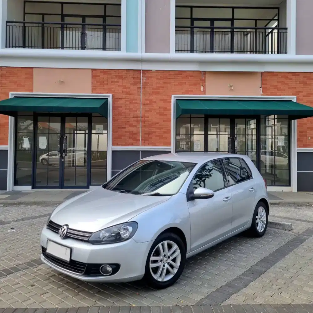VW GOLF 1.4 TSI AT KM 60RB !!